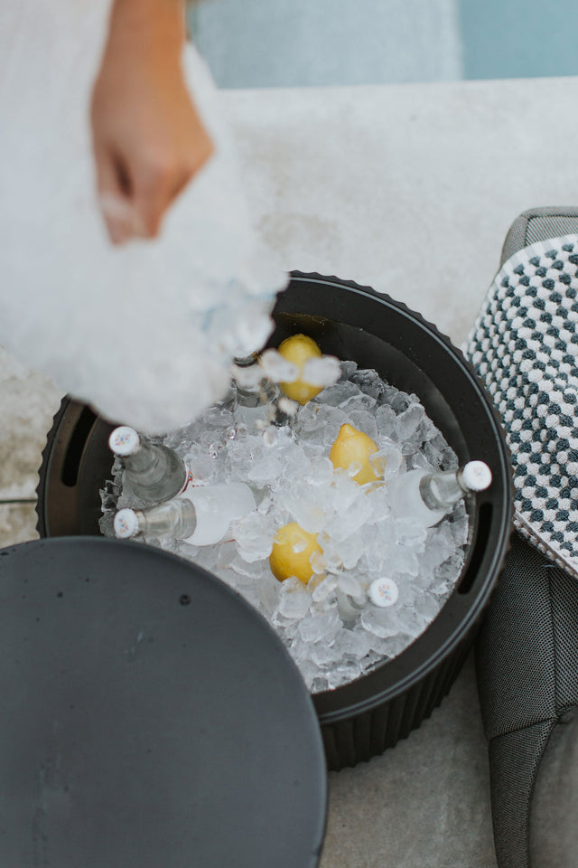 chill side table summer