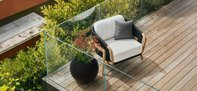 strata planter series