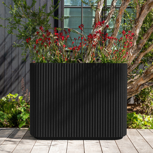 demi span planter