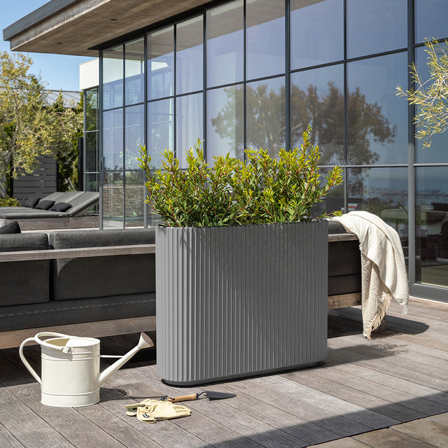 demi span planter