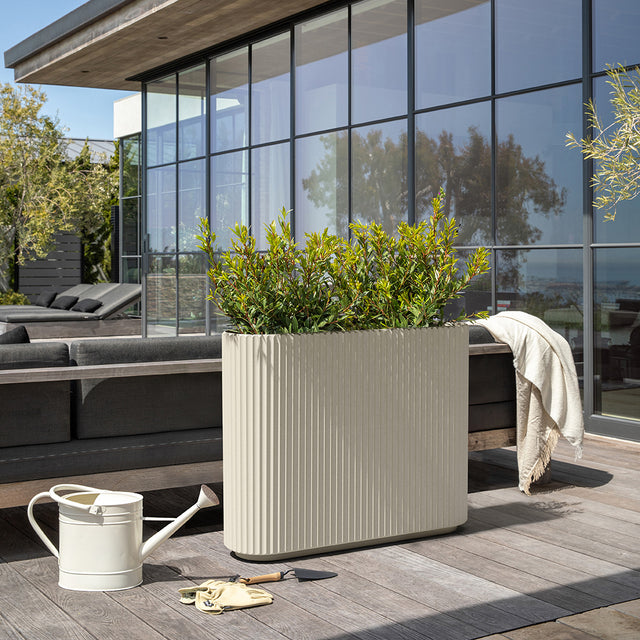 demi span planter