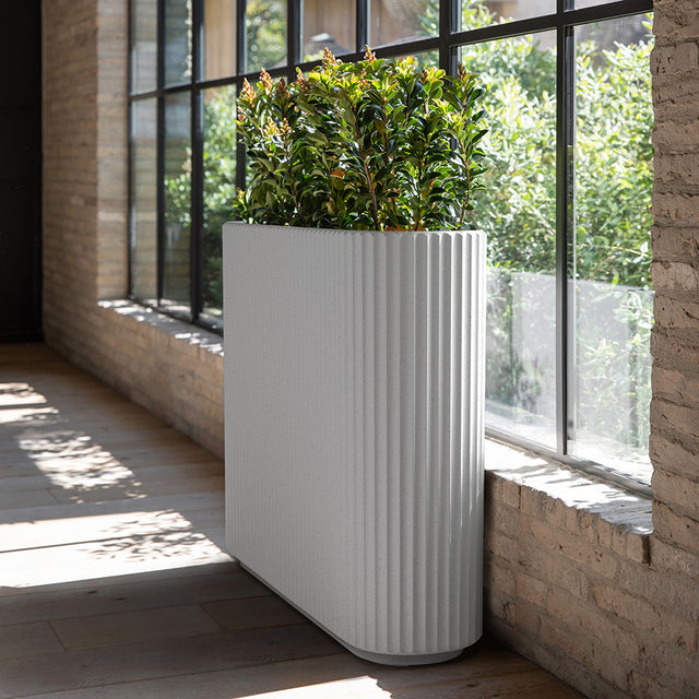 demi span planter