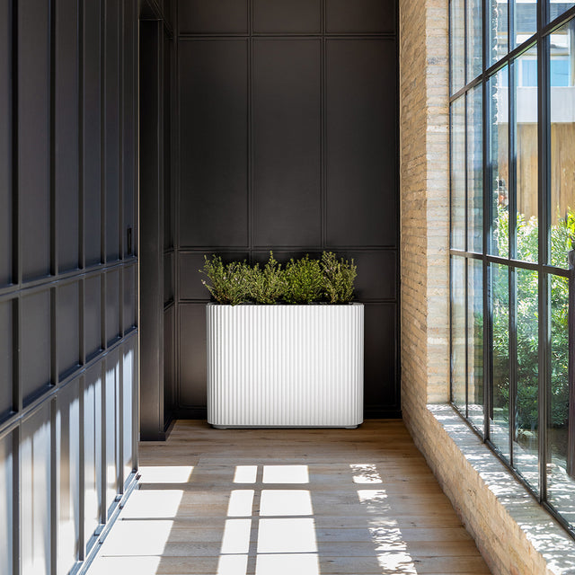 demi span planter