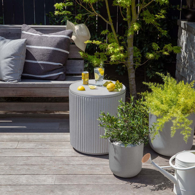 demi chill side table