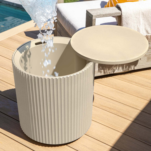 demi chill side table