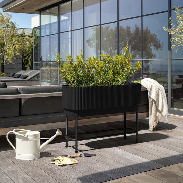 demi raised garden bed