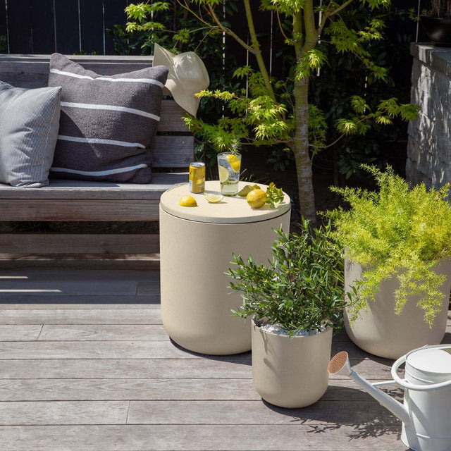 kona chill side table