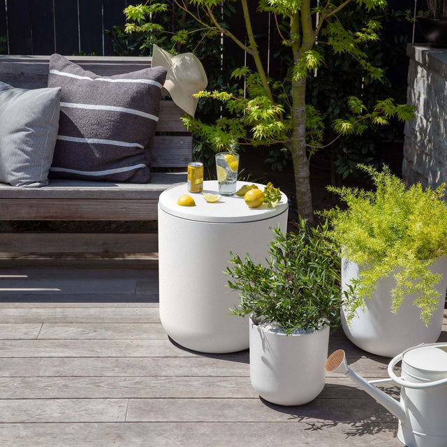 kona chill side table