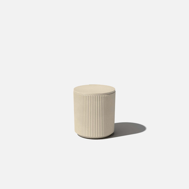 demi chill side table