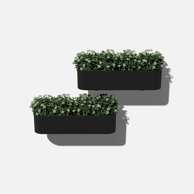 demi railing planter