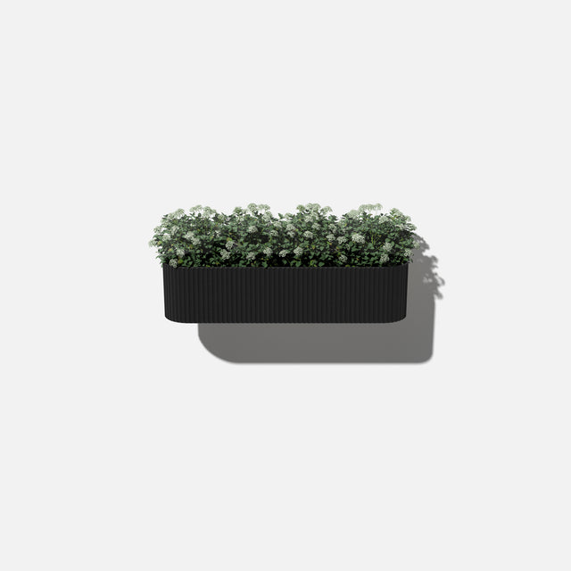 demi railing planter