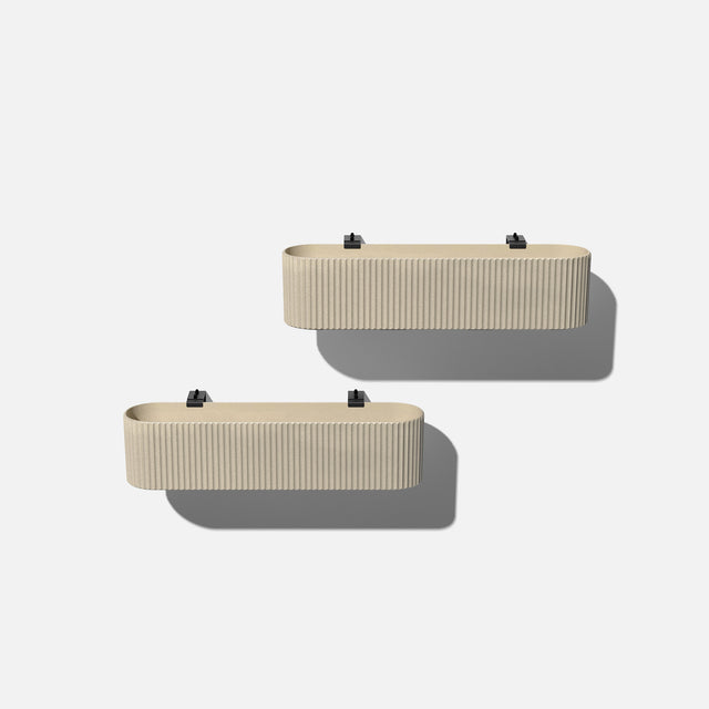 demi railing planter