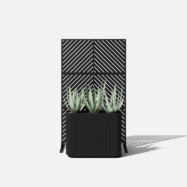 demi span planter with privacy screen set