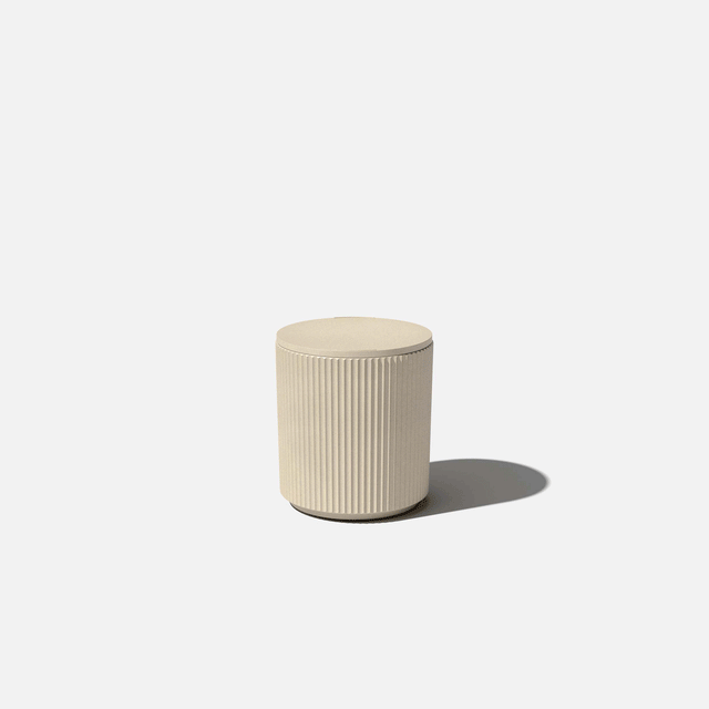 demi chill side table