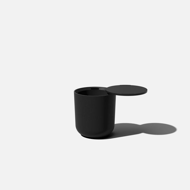 kona chill side table