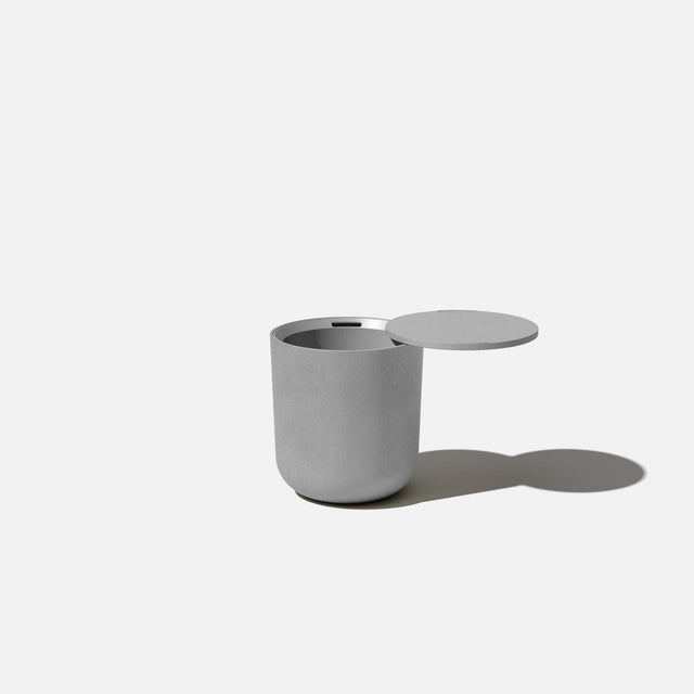 kona chill side table