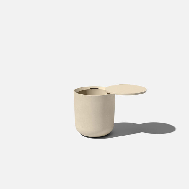 kona chill side table