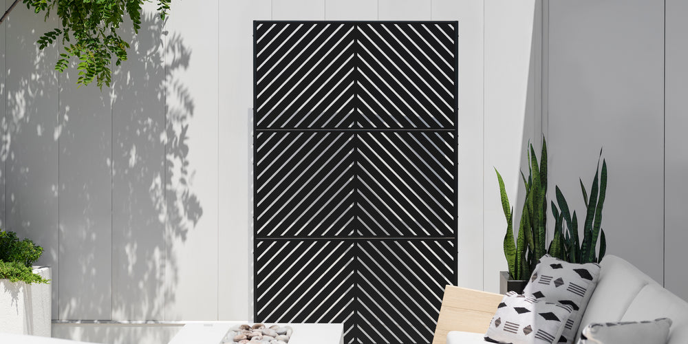 Parilla Privacy Screen