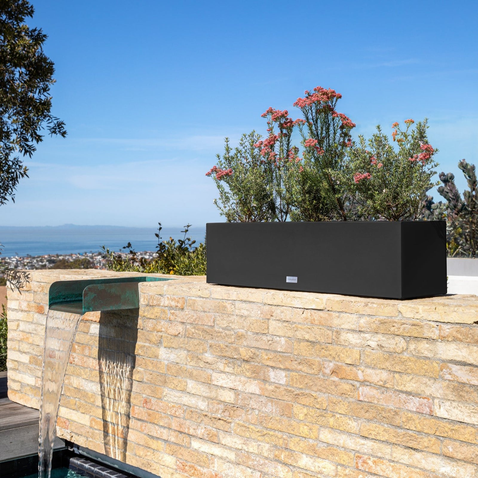 block trough planter– Veradek