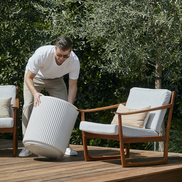 demi chill side table