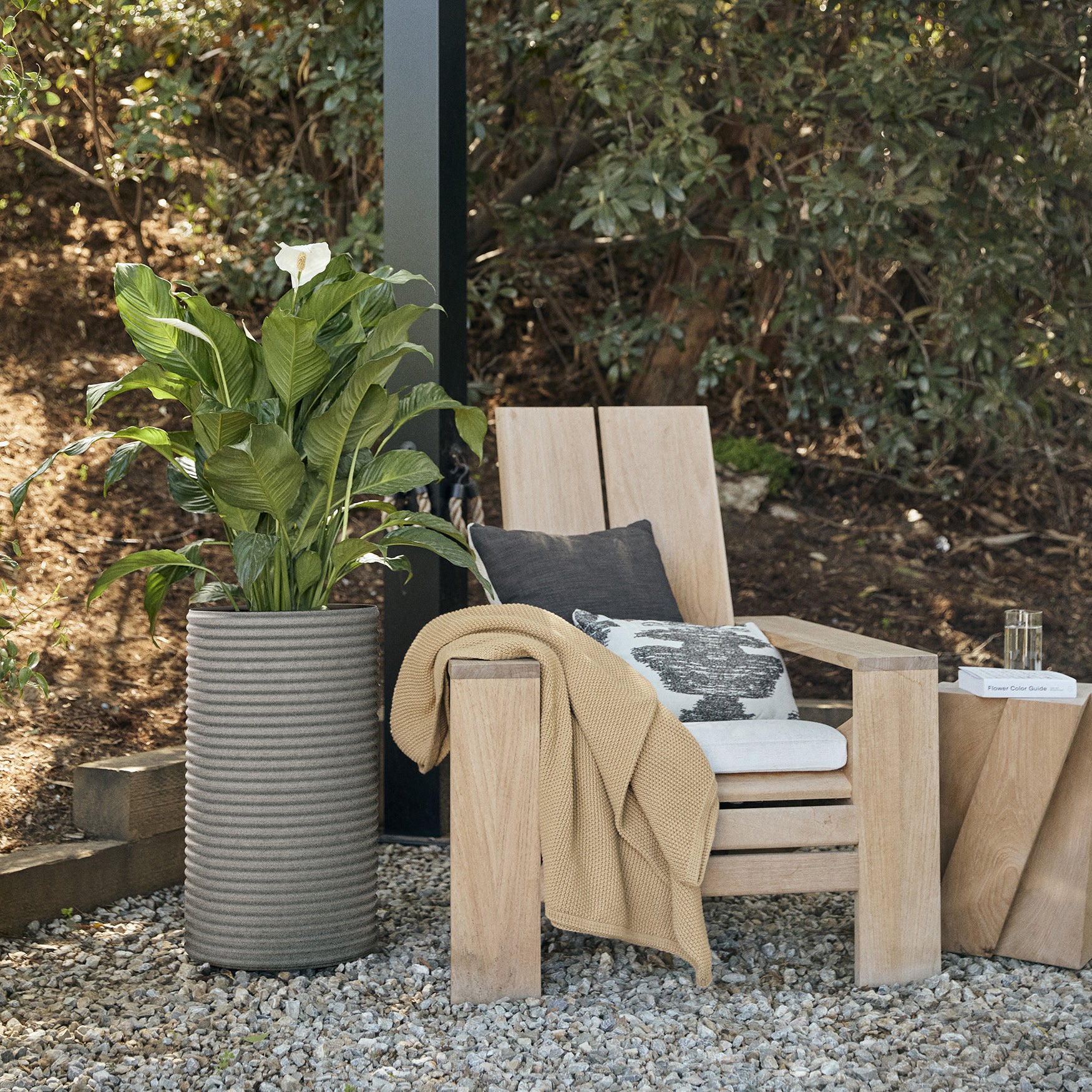 mod tall planter – Veradek US