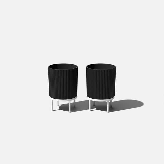 demi raised planter