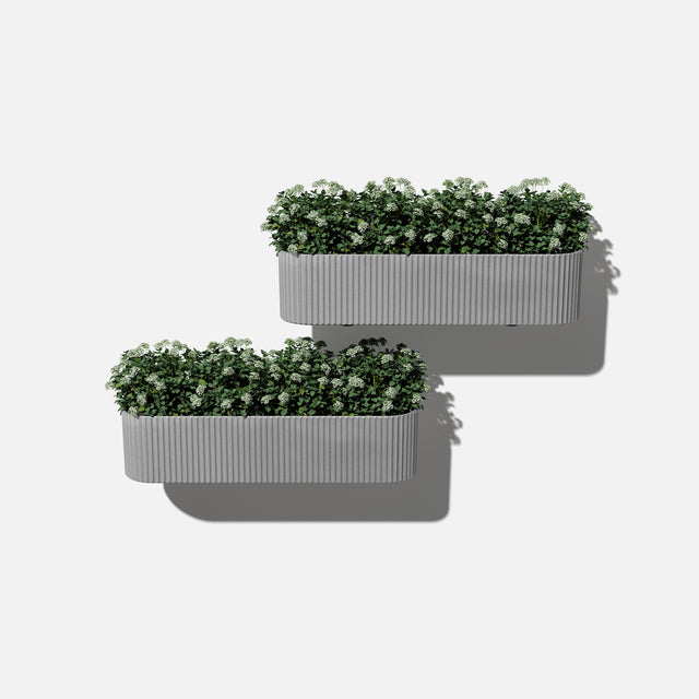 demi railing planter