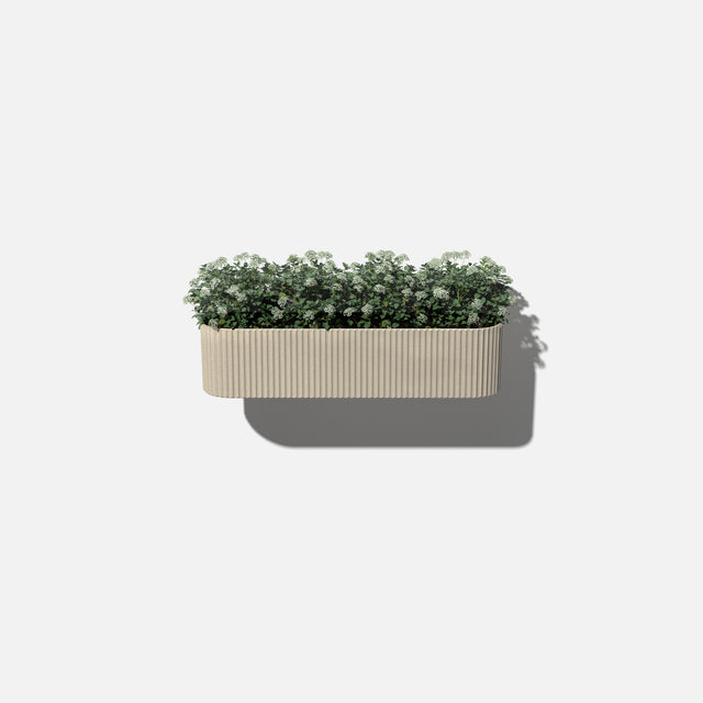 demi railing planter