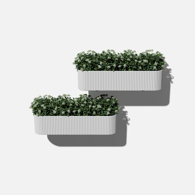 demi railing planter