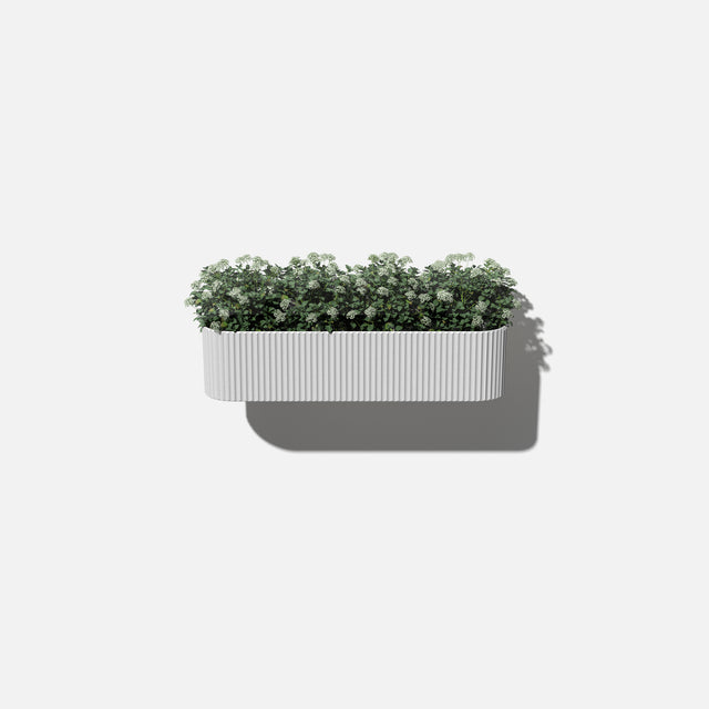 demi railing planter