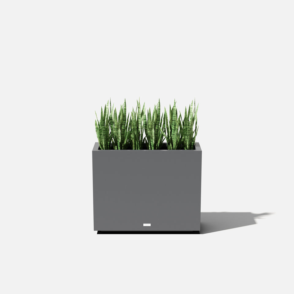 metallic span planter