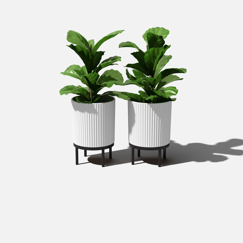 demi raised planter